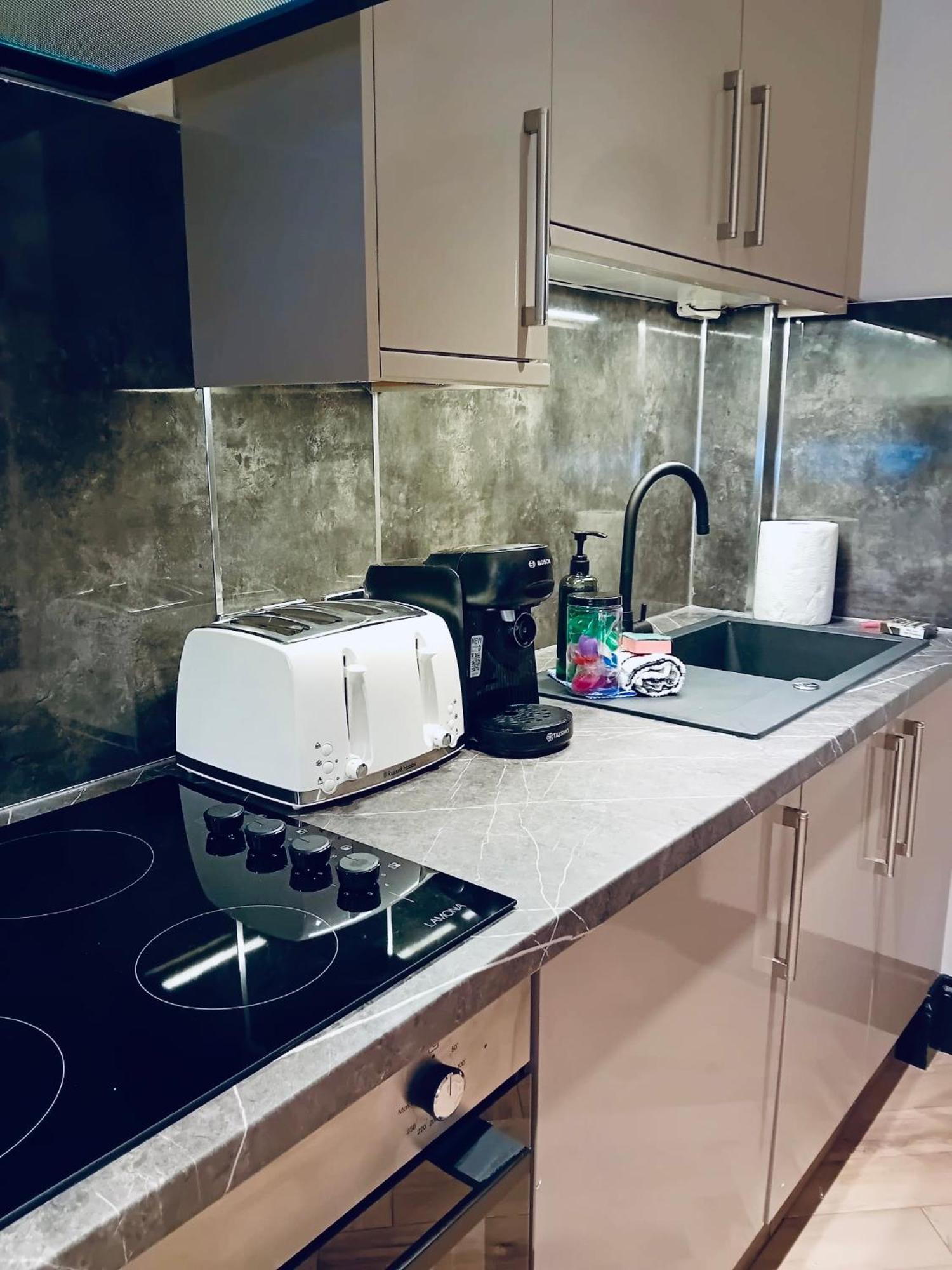 Oasis Studio In The Heart Of The City Brighton Екстер'єр фото
